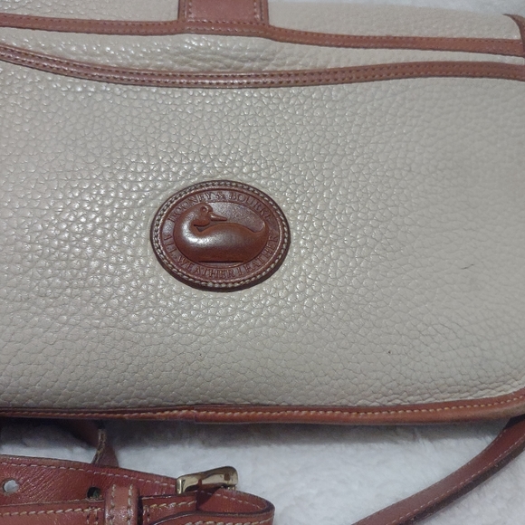 Vintage Dooney & Bourke CrossBody - Picture 11 of 14